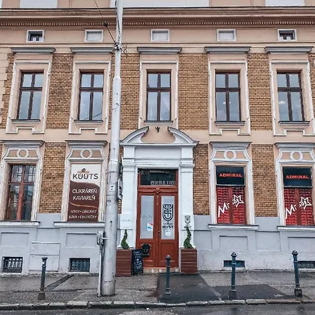 Hotel Blue Lotus Hotel & Hostel 3*
