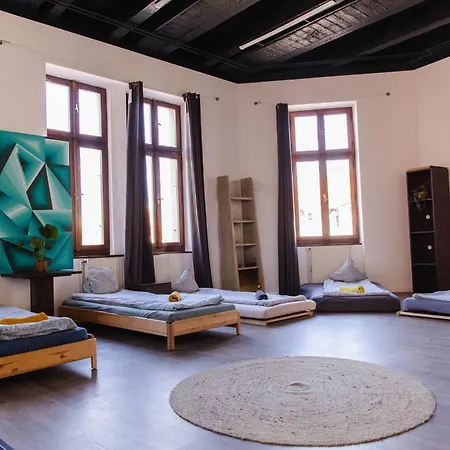 Blue Lotus Hotel & Hostel Bratislava