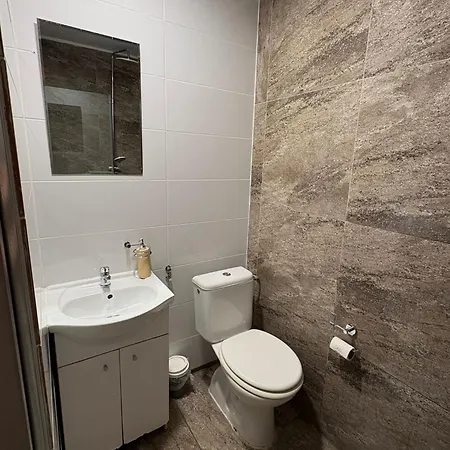 Blue Lotus Hotel & Hostel