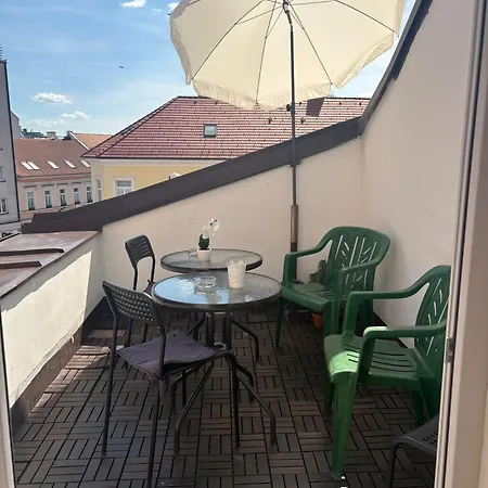 Blue Lotus Hotel & Hostel Ξενοδοχείο 3*