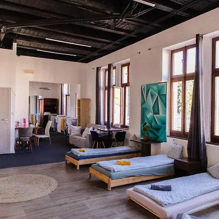 Blue Lotus Hotel & Hostel Otel Bratislava