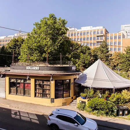 Blue Lotus Hotel & Hostel Bratislava