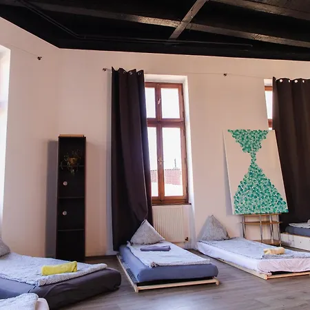 Blue Lotus Hotel & Hostel Otel